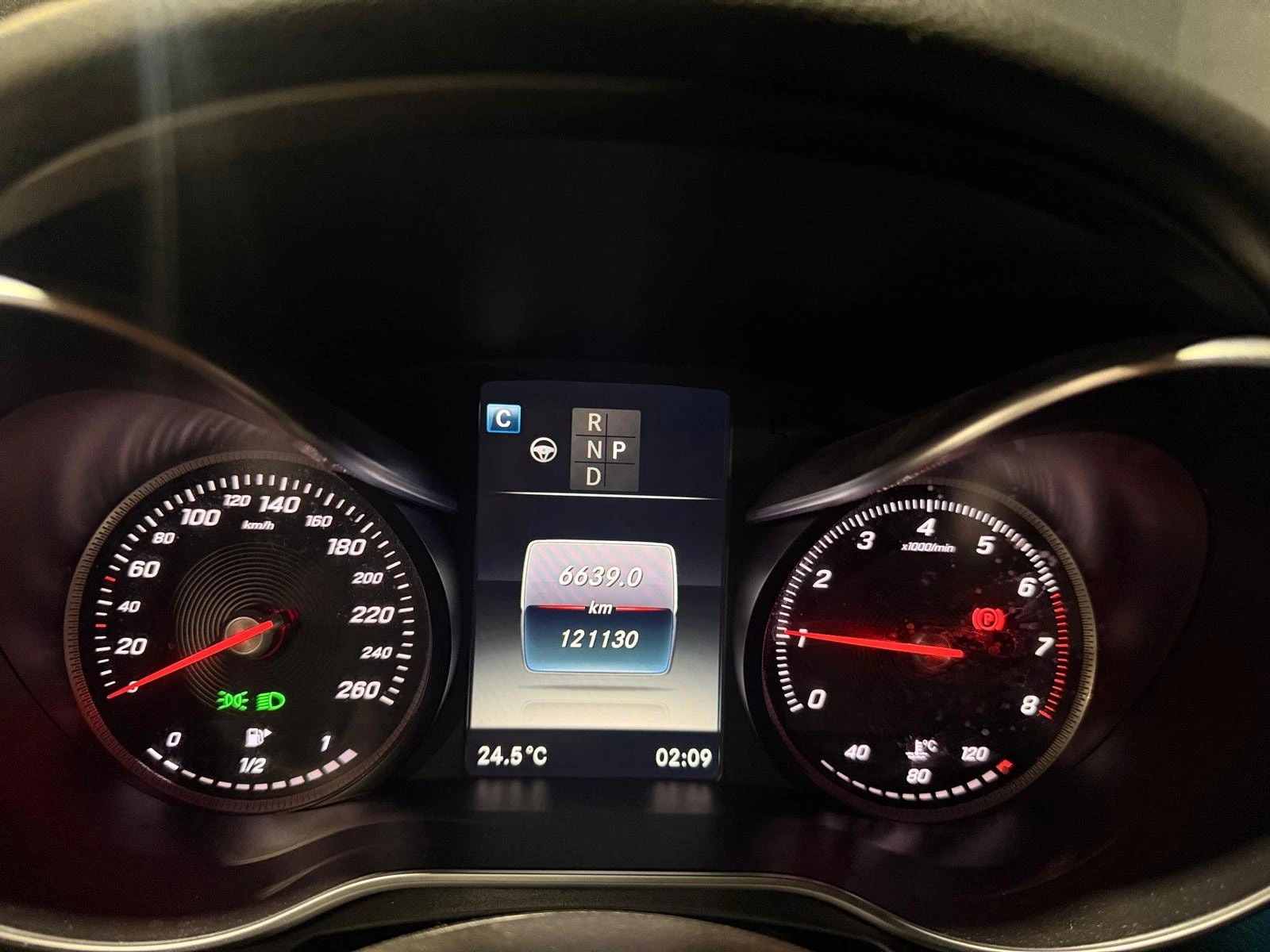 Mercedes-Benz GLC * 300 * CARFAX * ЦЕНА ДО БГ, снимка 9 - Автомобили и джипове - 55902674