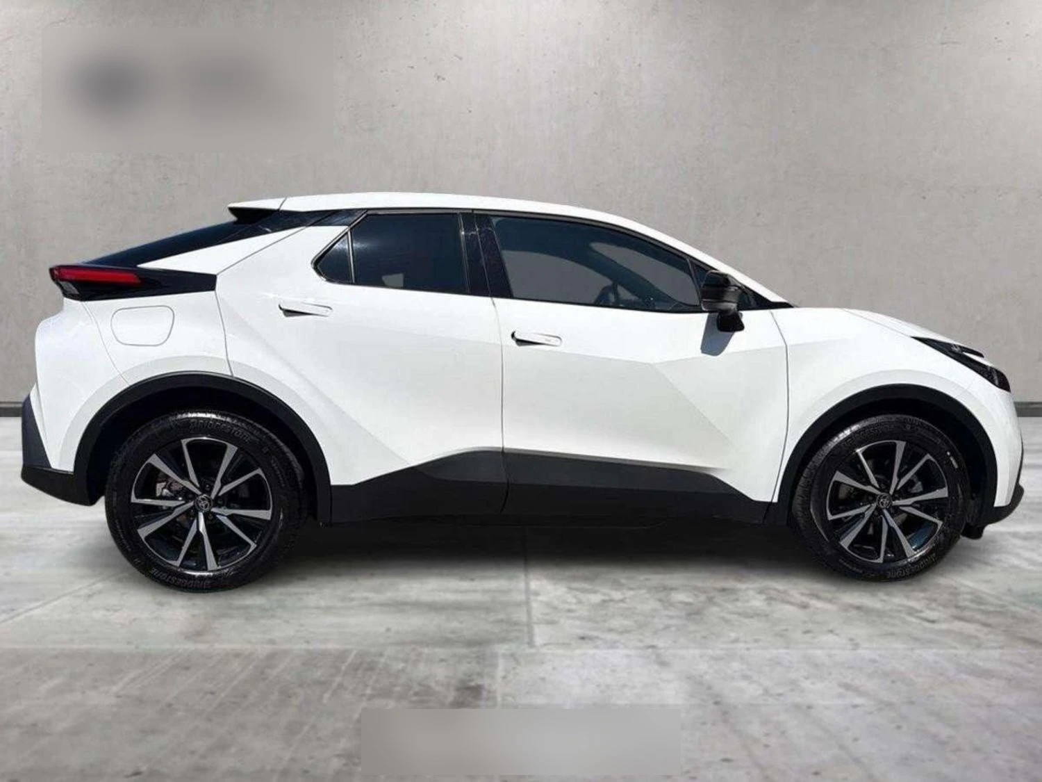 Toyota C-HR Trend - 2.0 Plug-in Hybrid - 223 �� - ����������� | Mobile.bg � ����������� 6