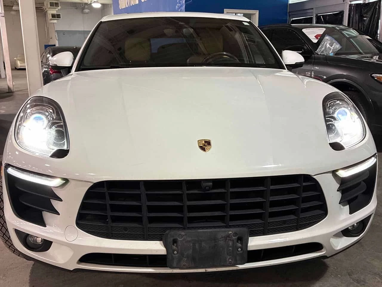 Porsche Macan * AWD * CARFAX * ОТ ПРЕДСТАВИТЕЛСТВО * , снимка 6 - Автомобили и джипове - 56734016