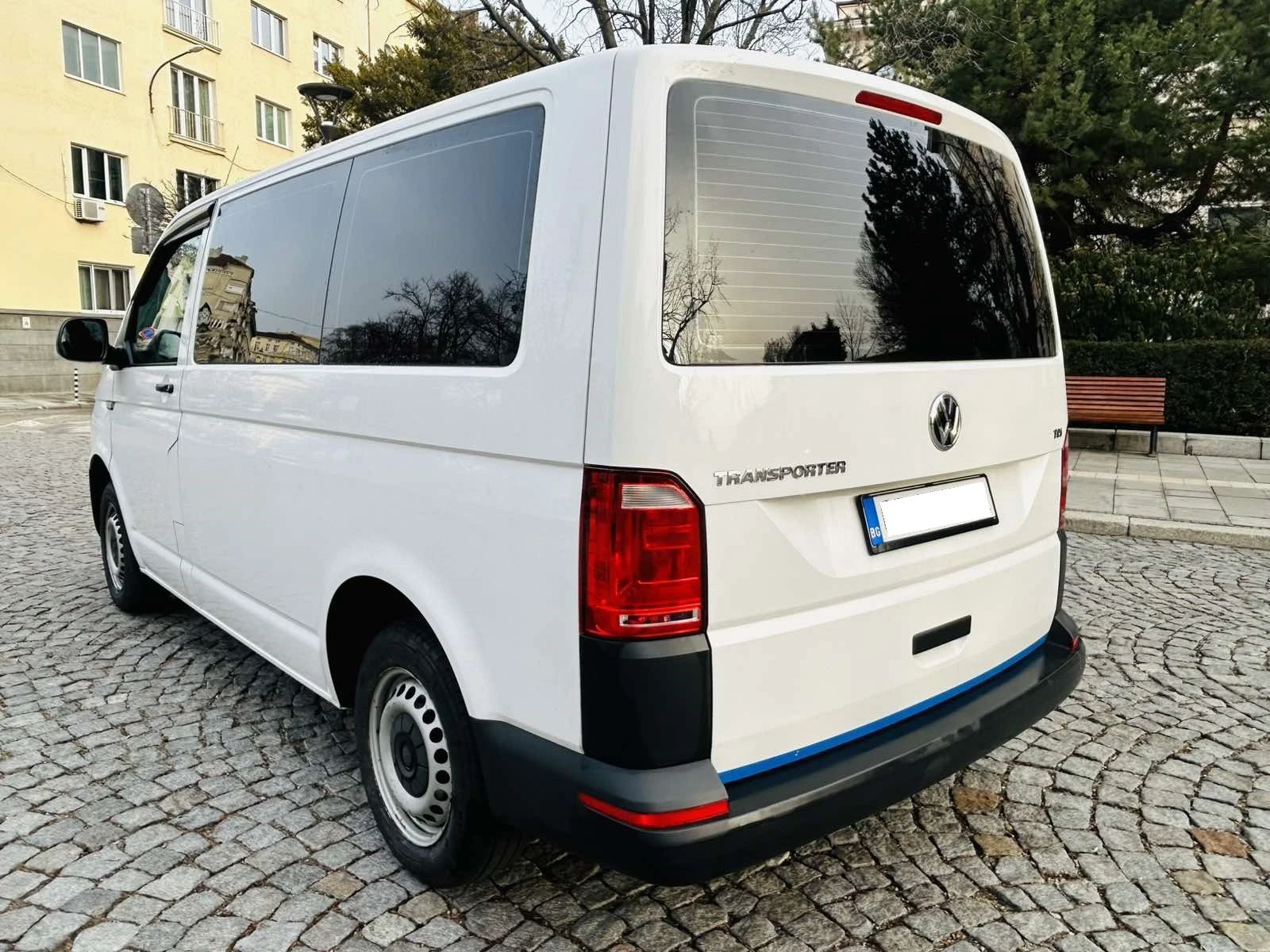 VW T6 2.0d 8+ 1 С вкл ДДС, снимка 3 - Бусове и автобуси - 53945104