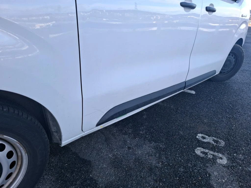 Toyota Proace 75 kWh Dynamic, снимка 8 - Бусове и автобуси - 54065125