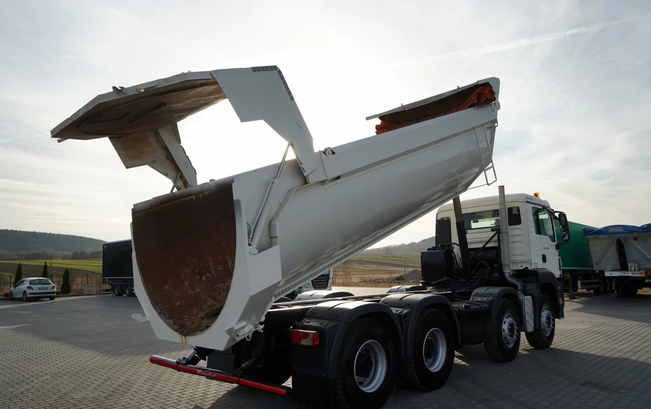 Man Tgs 35.440* ЛИЗИНГ* 8x4* РЪЧНА КУТИЯ* ХИДРОКЛАПАН, снимка 5 - Камиони - 56261388