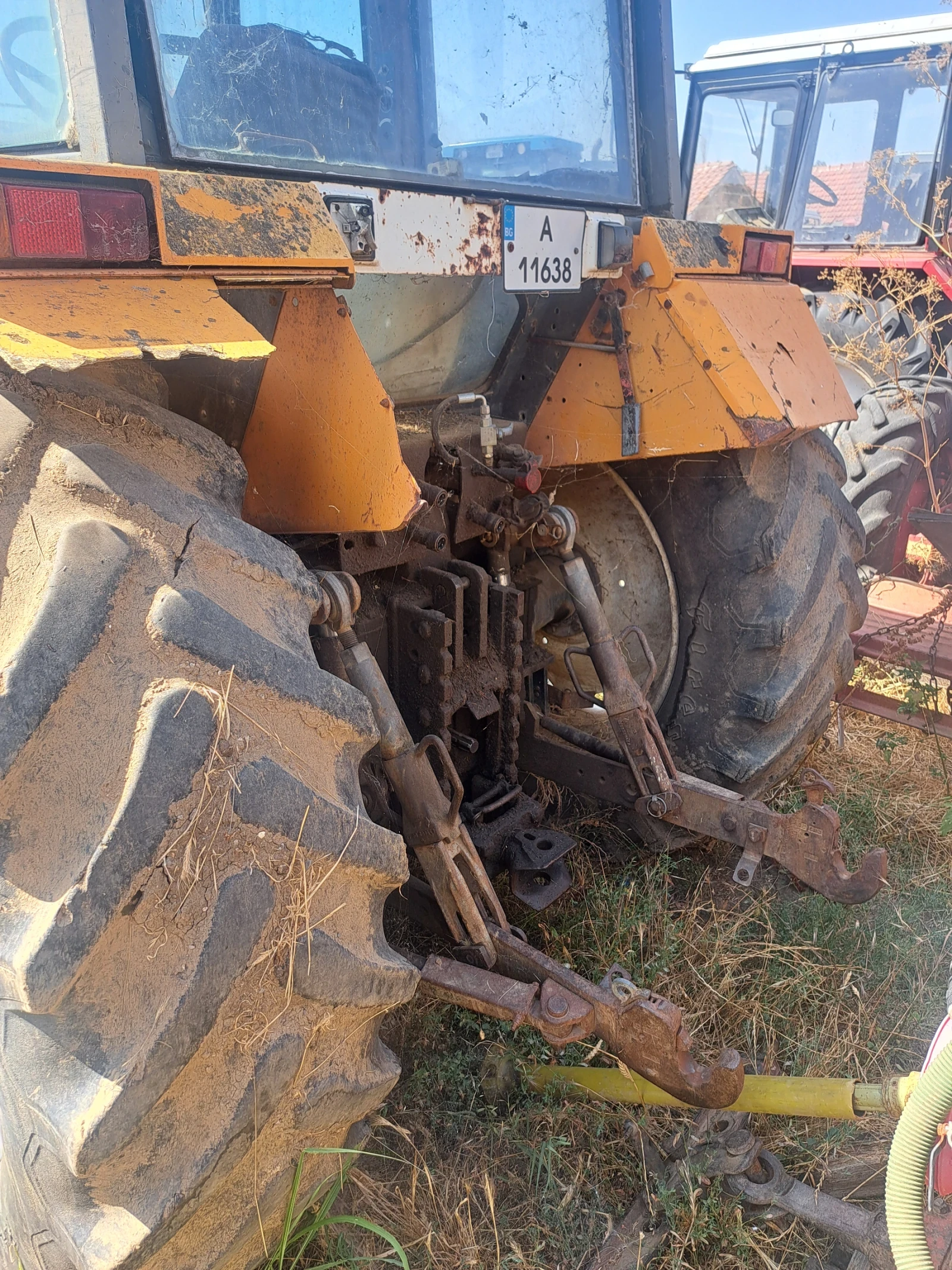 Трактор Renault  - изображение 4