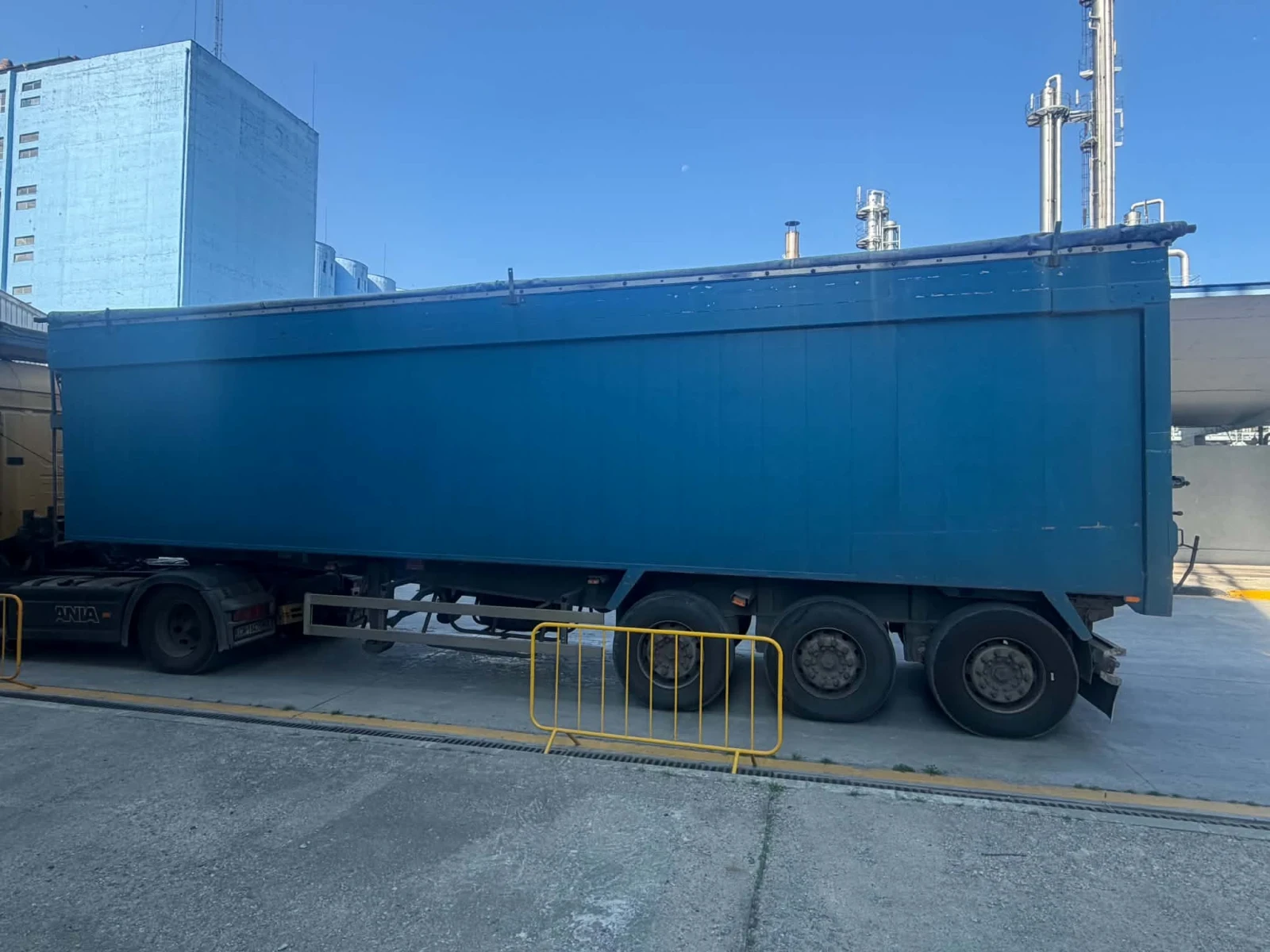Полуремарке Fruehauf 60 к, снимка 4 - Ремаркета - 55245523
