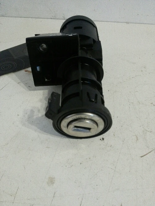 Контактен ключ Фиат Стило 1.8б