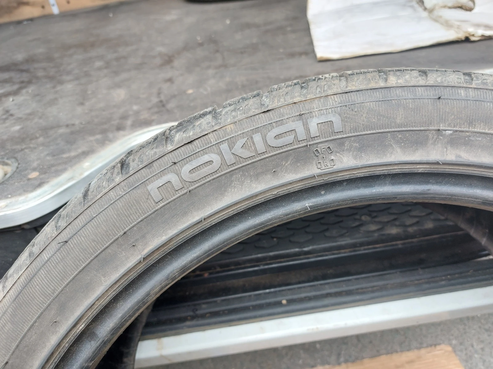 ���� 235/40R19 | Mobile.bg � ����������� 4