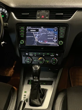 Skoda Octavia Race blue/Metallic/Pack/2.00D/FULL/MAXX/ОБСЛУЖЕН//, снимка 14