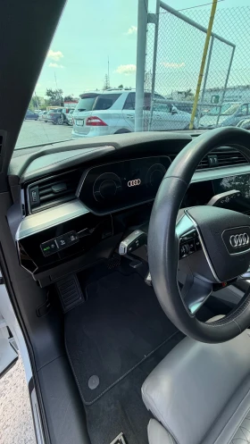 Audi E-Tron, снимка 13
