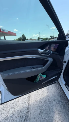Audi E-Tron, снимка 9