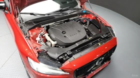 Volvo S60 R-Design* DISTRONIC* ПОДГРЕВ* ОБДУХВАНЕ* HUD* , снимка 17
