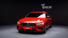 Volvo S60 R-Design* DISTRONIC* ПОДГРЕВ* ОБДУХВАНЕ* HUD* , снимка 2