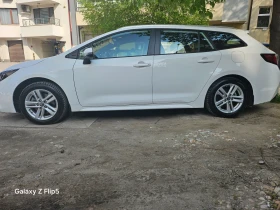 Обява за продажба на Toyota Corolla Touring Sports ~50 000 лв. - изображение 3