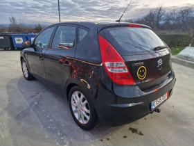 Hyundai I30 2.0I-143кс./Бензин/Нави - 4000 € / 7823.32 лв. - 95893436 4