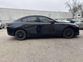 Mazda 3 * GT * 2 КЛЮЧА* PANO* KEYLESS* ПОДГРЕВ*  - 9000 € / 17602.47 лв. - 33778771 3