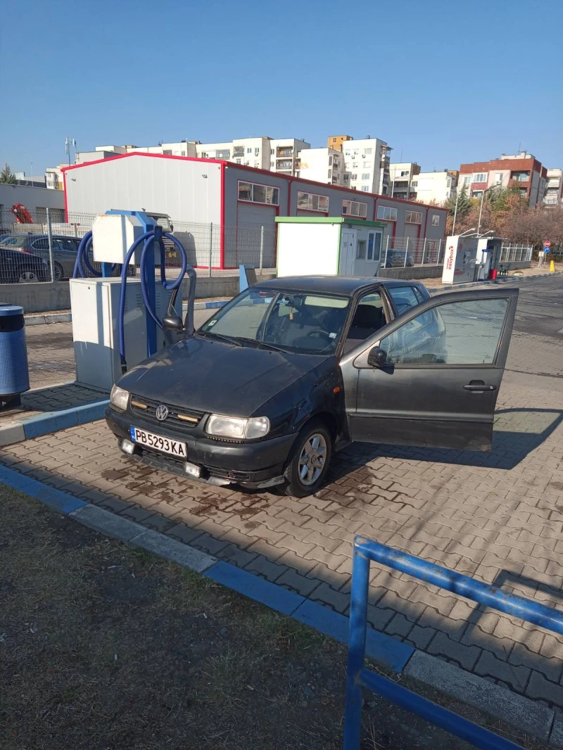 VW Polo, снимка 1 - Автомобили и джипове - 48003599