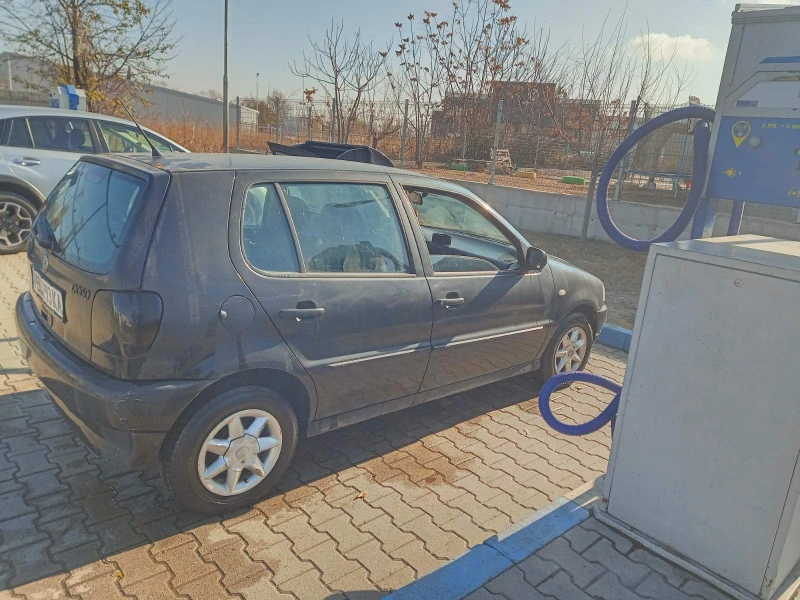 VW Polo, снимка 4 - Автомобили и джипове - 48003599