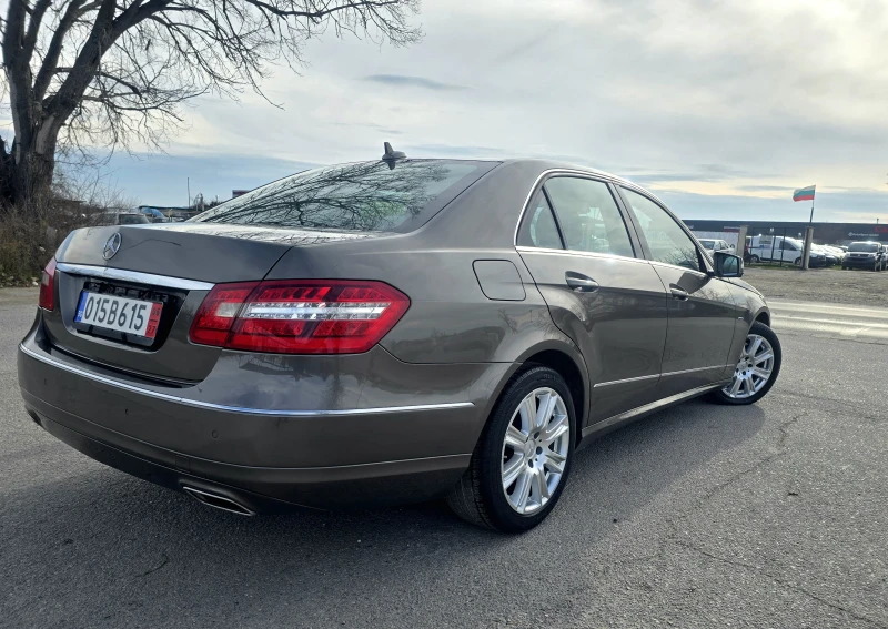 Mercedes-Benz E 350 КОЛЕДНА ПРОМОЦИЯ* 4MATIC/265hp, снимка 6 - Автомобили и джипове - 48471867