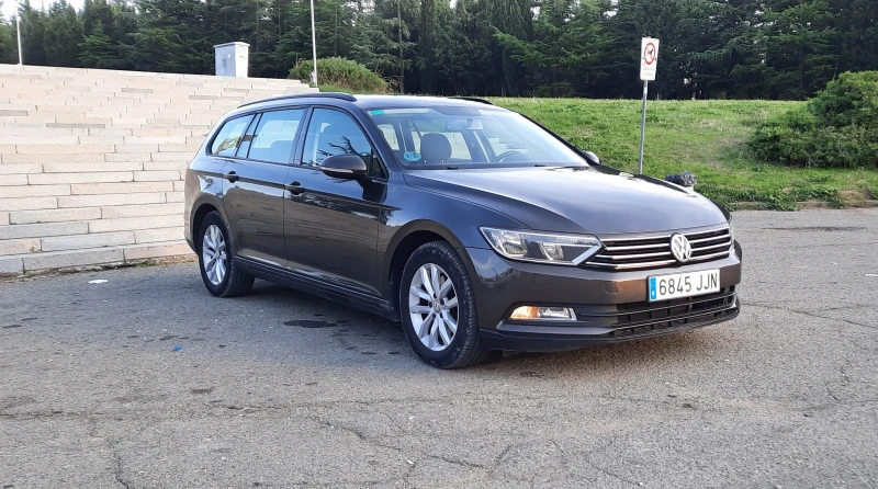 VW Passat B8/2.0 TDI 150 к.с/Keyless/Цена до 18.01.2026, снимка 3 - Автомобили и джипове - 53098324