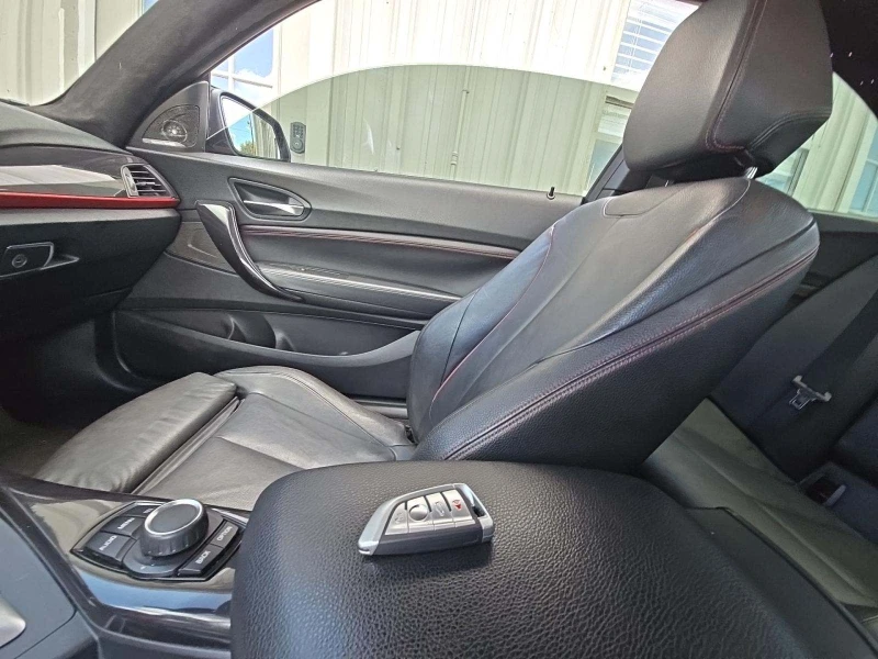 BMW 228 I / M-PACK / HARMAN / ШИБИДАХ, снимка 10 - Автомобили и джипове - 52579703