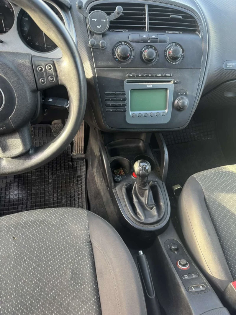 Seat Altea 1.6 бензин/газ, снимка 6 - Автомобили и джипове - 52850561