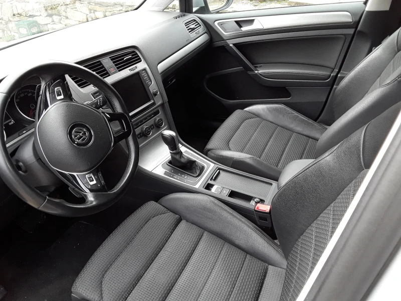 VW Golf Variant 2.0 TDI Автоматична, снимка 3 - Автомобили и джипове - 53495364
