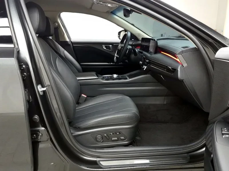 Kia K8 2.5 Gasoline 2Wd Noblesse, снимка 10 - Автомобили и джипове - 55016048