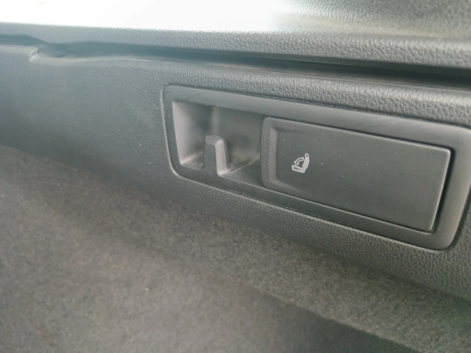 VW Passat B8/2.0 TDI 150 �.�/Keyless/���� �� 18.01.2026 | Mobile.bg � ����������� 14