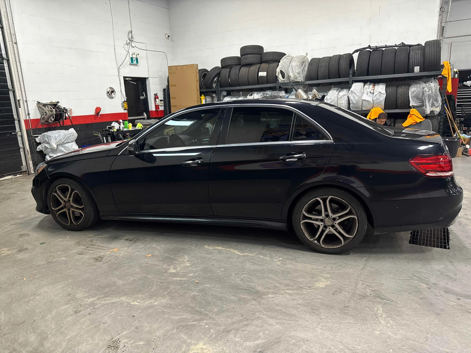 Mercedes-Benz E 350 CARFAX АВТО КРЕДИТ  - изображение 5