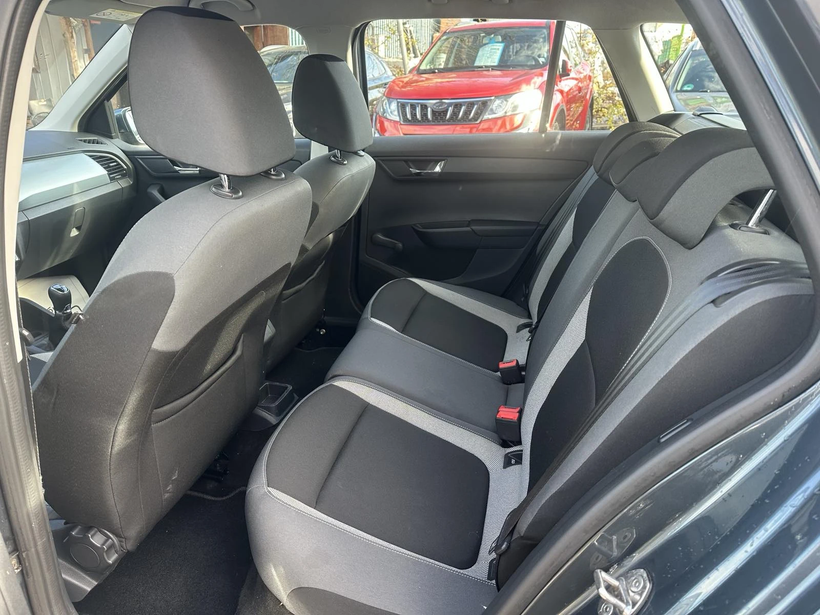 Skoda Fabia 1.2TSI  - изображение 10