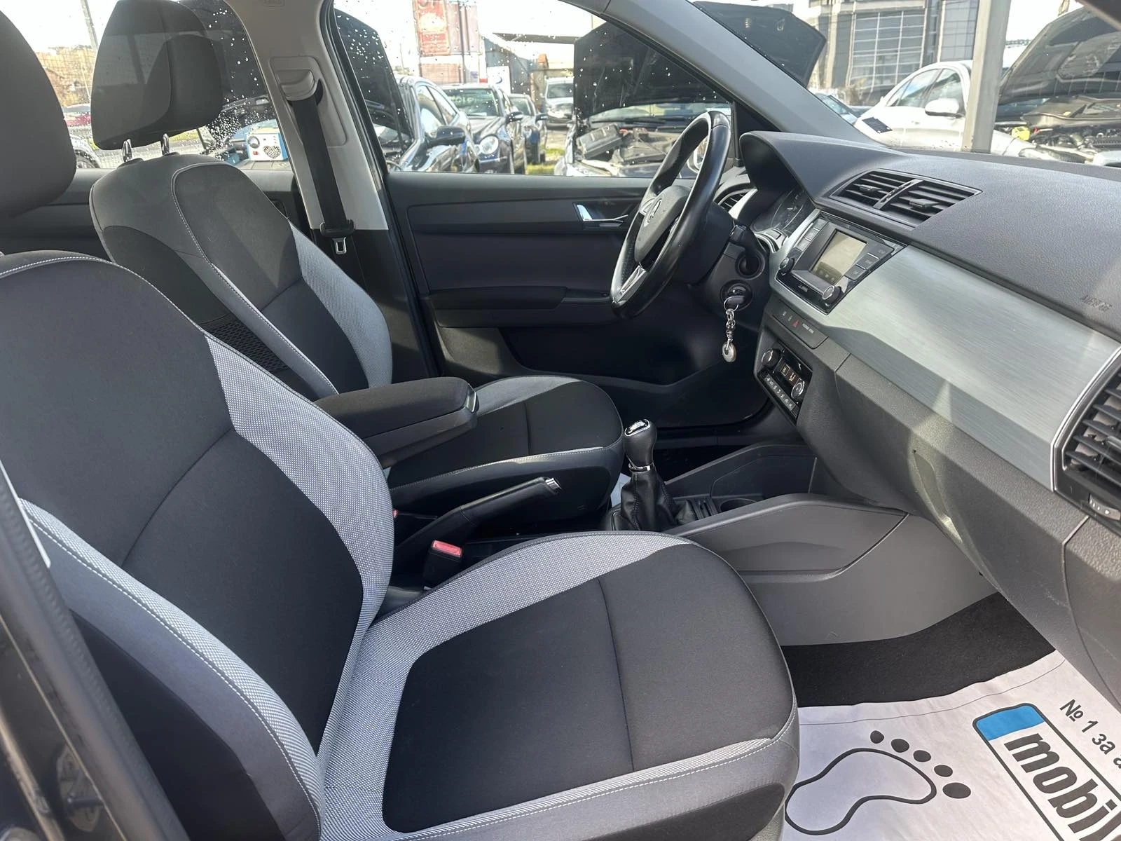 Skoda Fabia 1.2TSI  | Mobile.bg   14