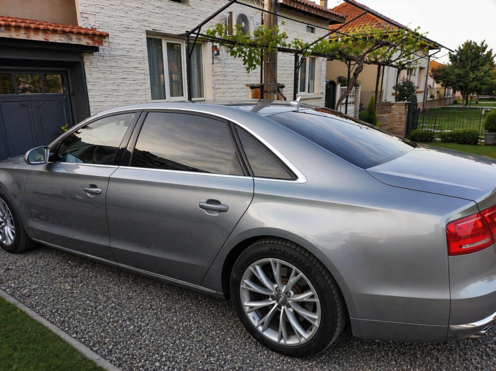 Audi A8 4.2 TDI, снимка 2 - Автомобили и джипове - 54087656