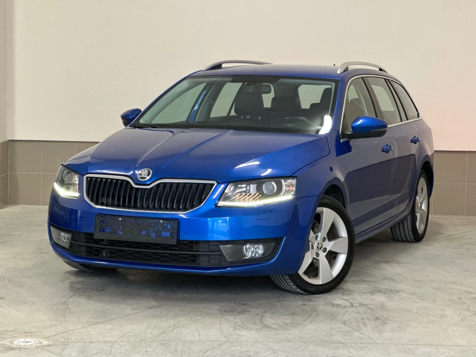 Skoda Octavia Race blue/Metallic/Pack/2.00D/FULL/MAXX/ОБСЛУЖЕН//, снимка 4 - Автомобили и джипове - 53872857