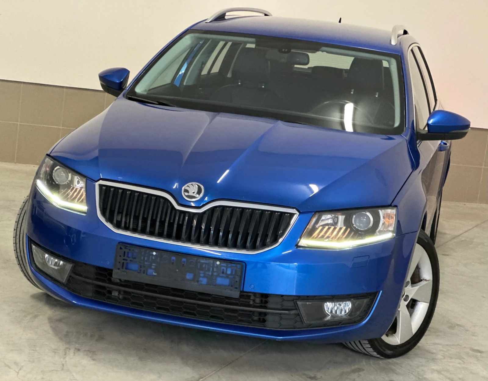 Skoda Octavia Race blue/Metallic/Pack/2.00D/FULL/MAXX/ОБСЛУЖЕН//, снимка 17 - Автомобили и джипове - 53872857
