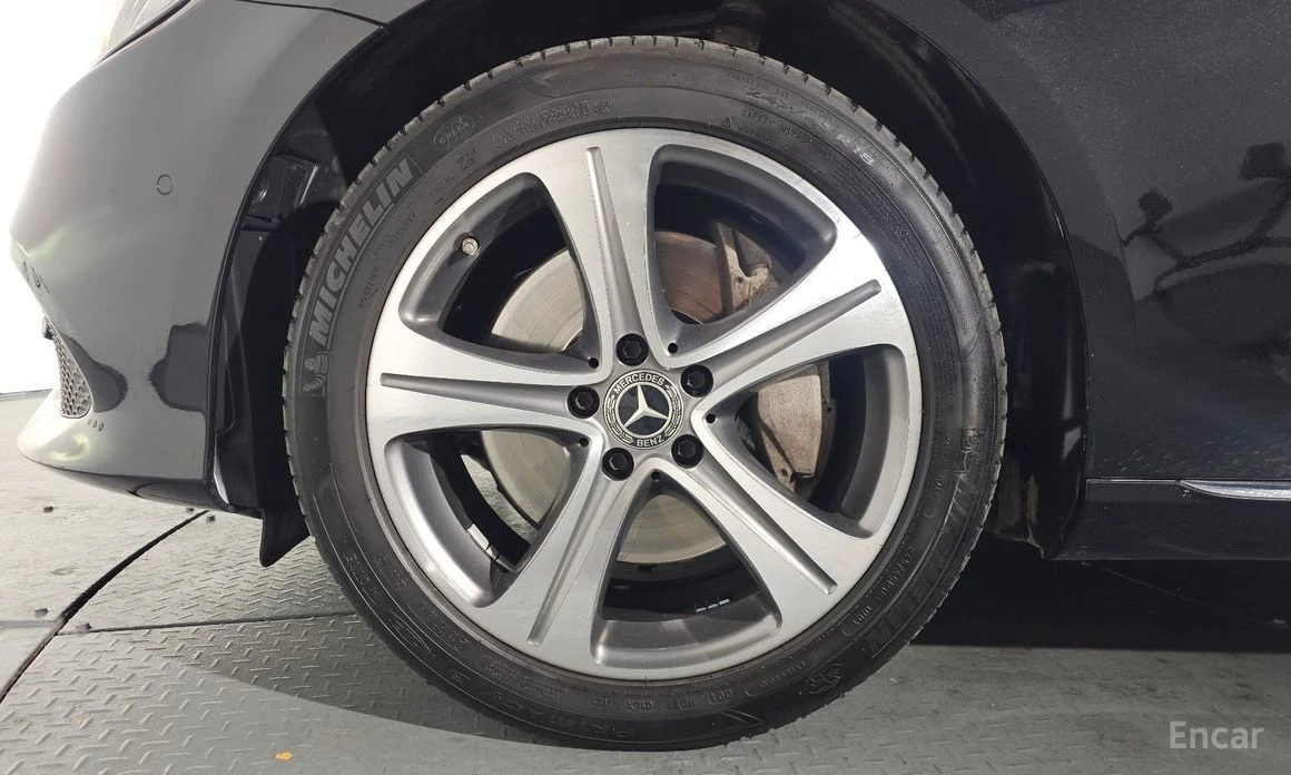 Mercedes-Benz E 300 DIGITAL* BURMESTER* 360 KAM* ПАМЕТ* 4 ПОДГРЕВА* ПА, снимка 5 - Автомобили и джипове - 54041676