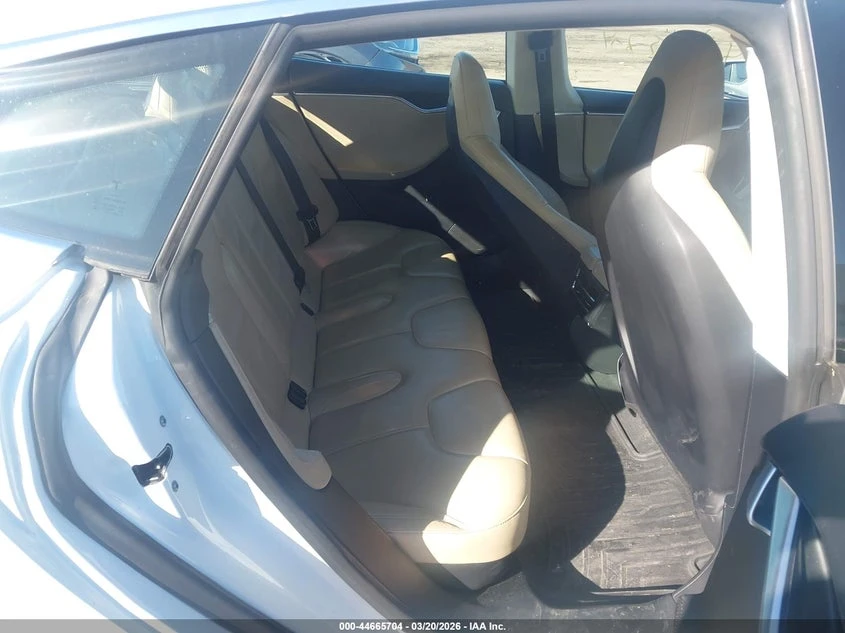 Tesla Model S RWD * Крайна цена до БГ* , снимка 8 - Автомобили и джипове - 54169726