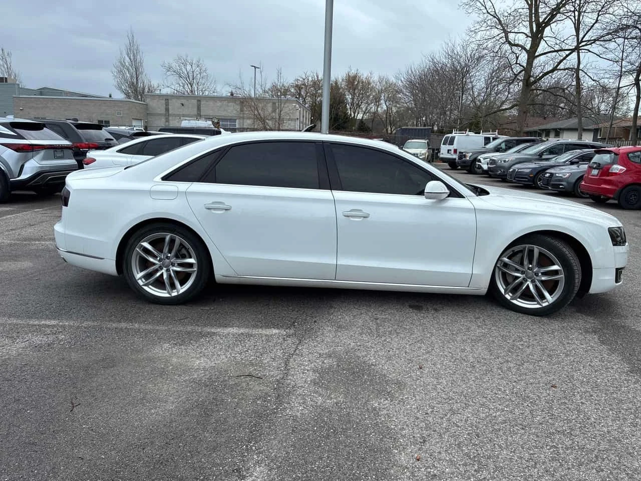 Audi A8 4.0T MATRIX LONG* МАСАЖИ* ДИСТОРНИК* 360 КАМЕРА* , снимка 4 - Автомобили и джипове - 54226641