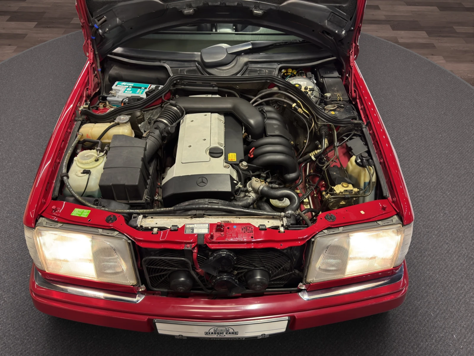 Mercedes-Benz E 320, снимка 16 - Автомобили и джипове - 54236867