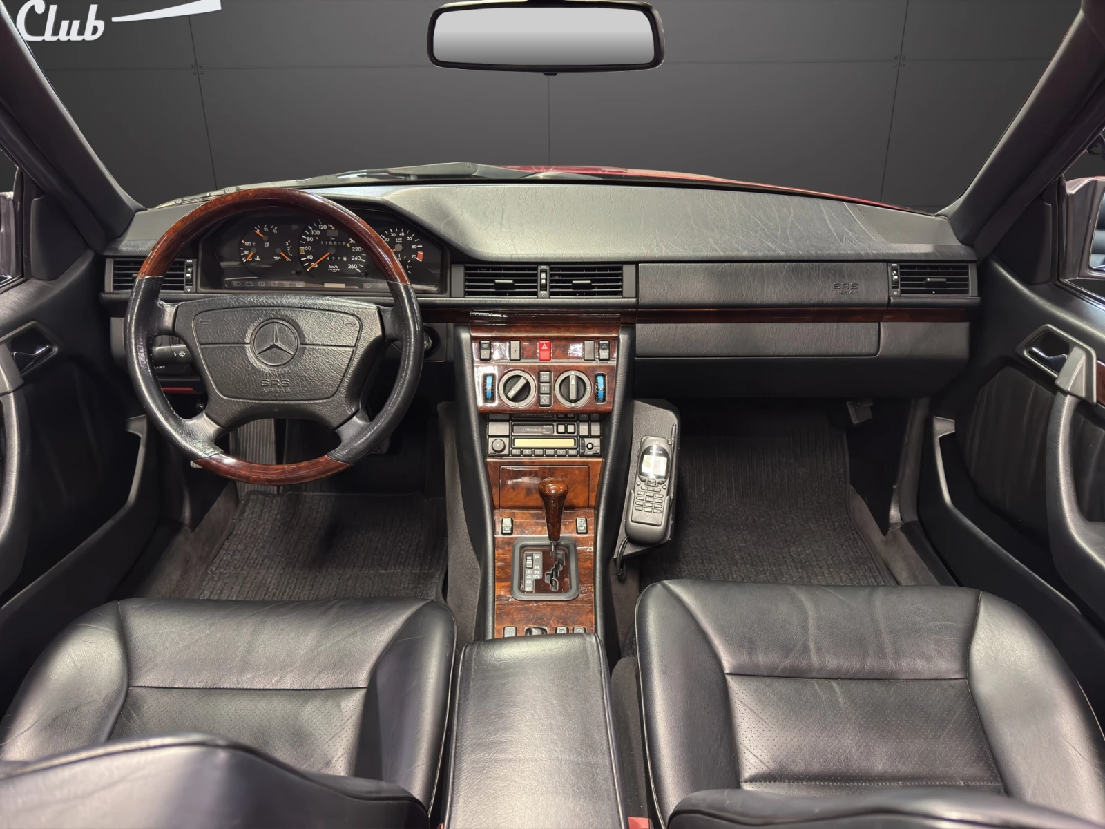 Mercedes-Benz E 320, снимка 10 - Автомобили и джипове - 54236867