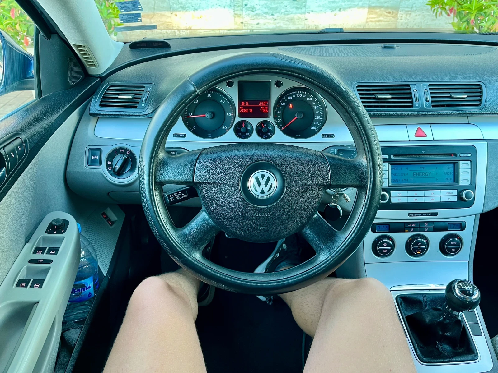 VW Passat 1.9TDI 105кс * Обслужена* ТОП, снимка 9 - Автомобили и джипове - 54610587