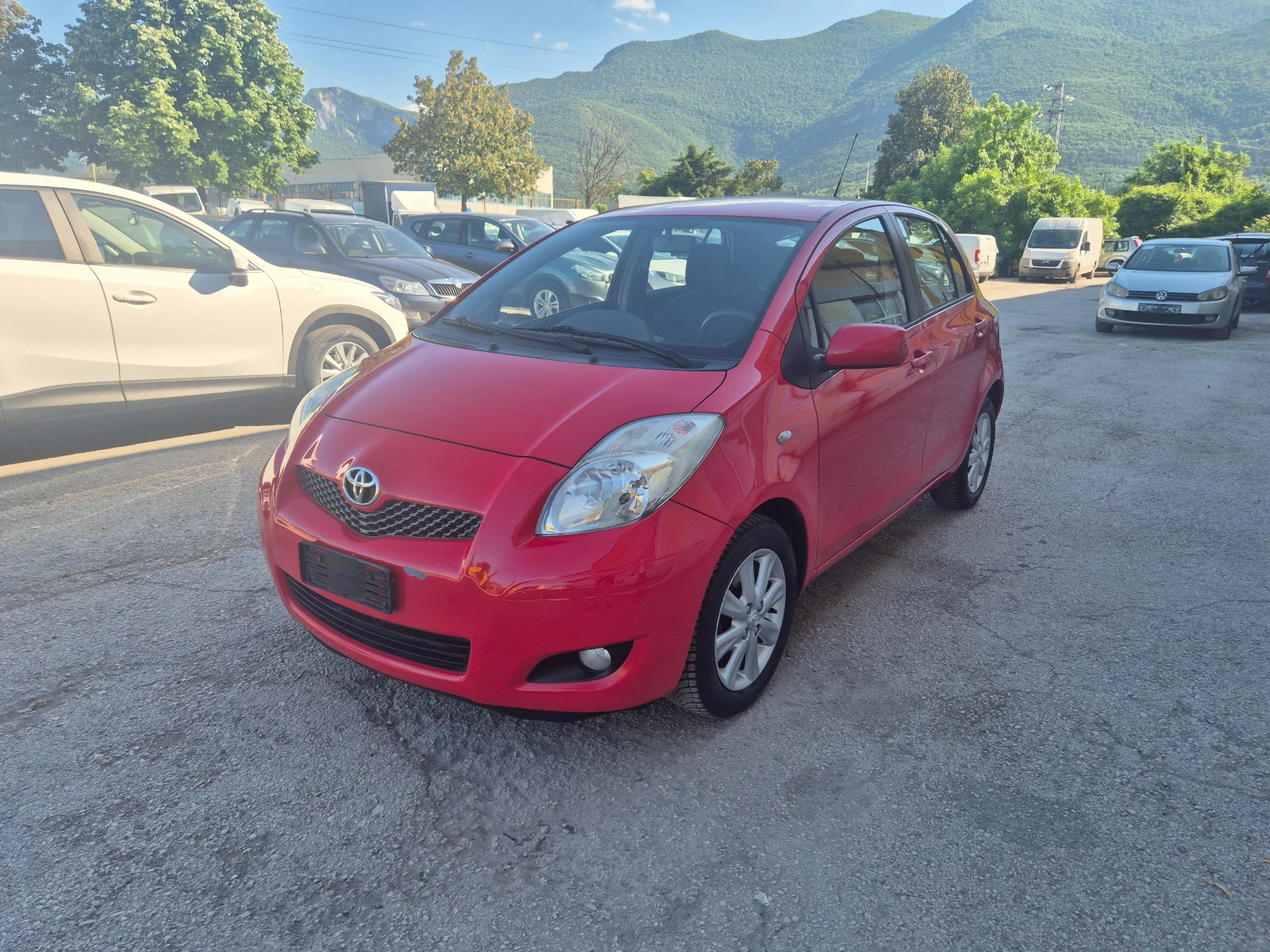 Toyota Yaris 1.3I 6ск. 160000км KLIMA ITALY