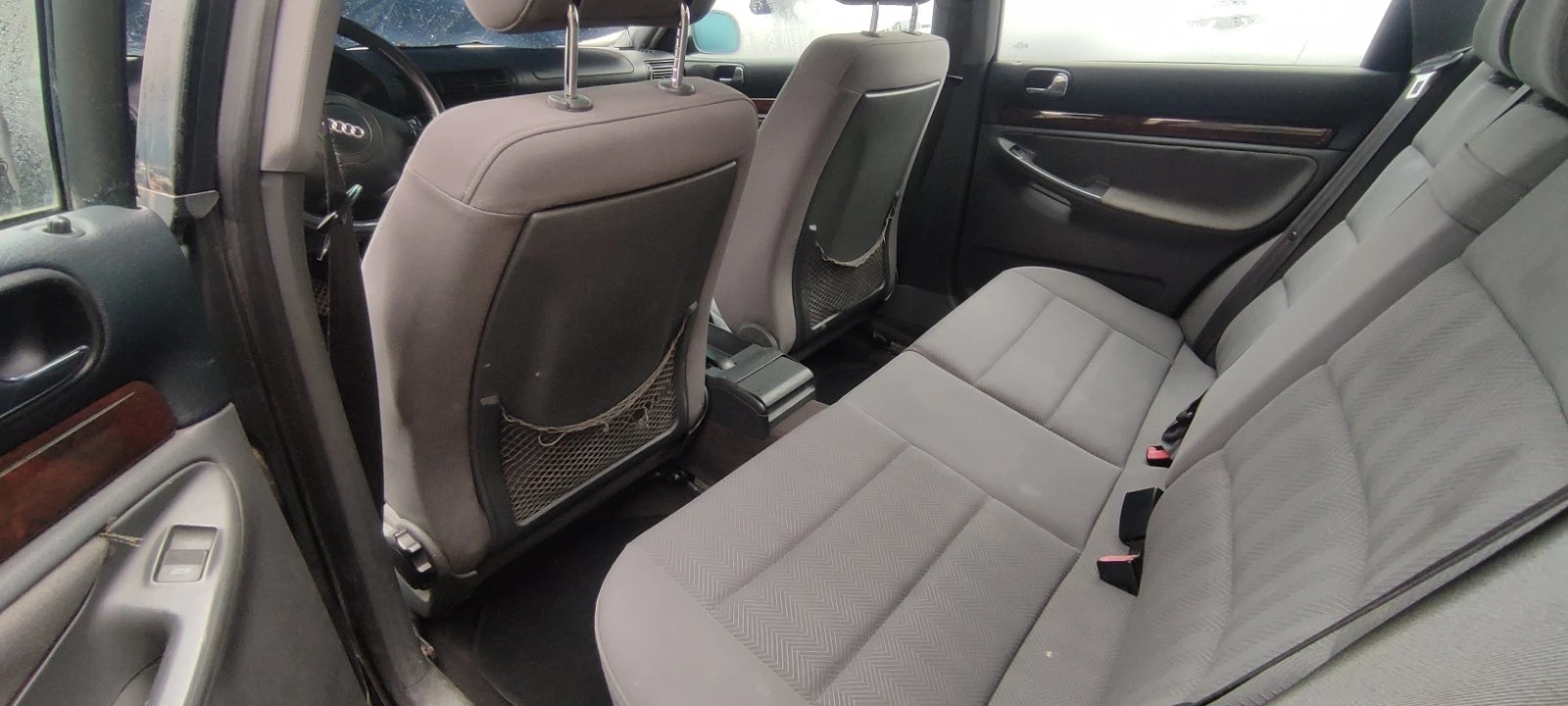 Audi A4 1.9 TDI, снимка 10 - Автомобили и джипове - 54921559
