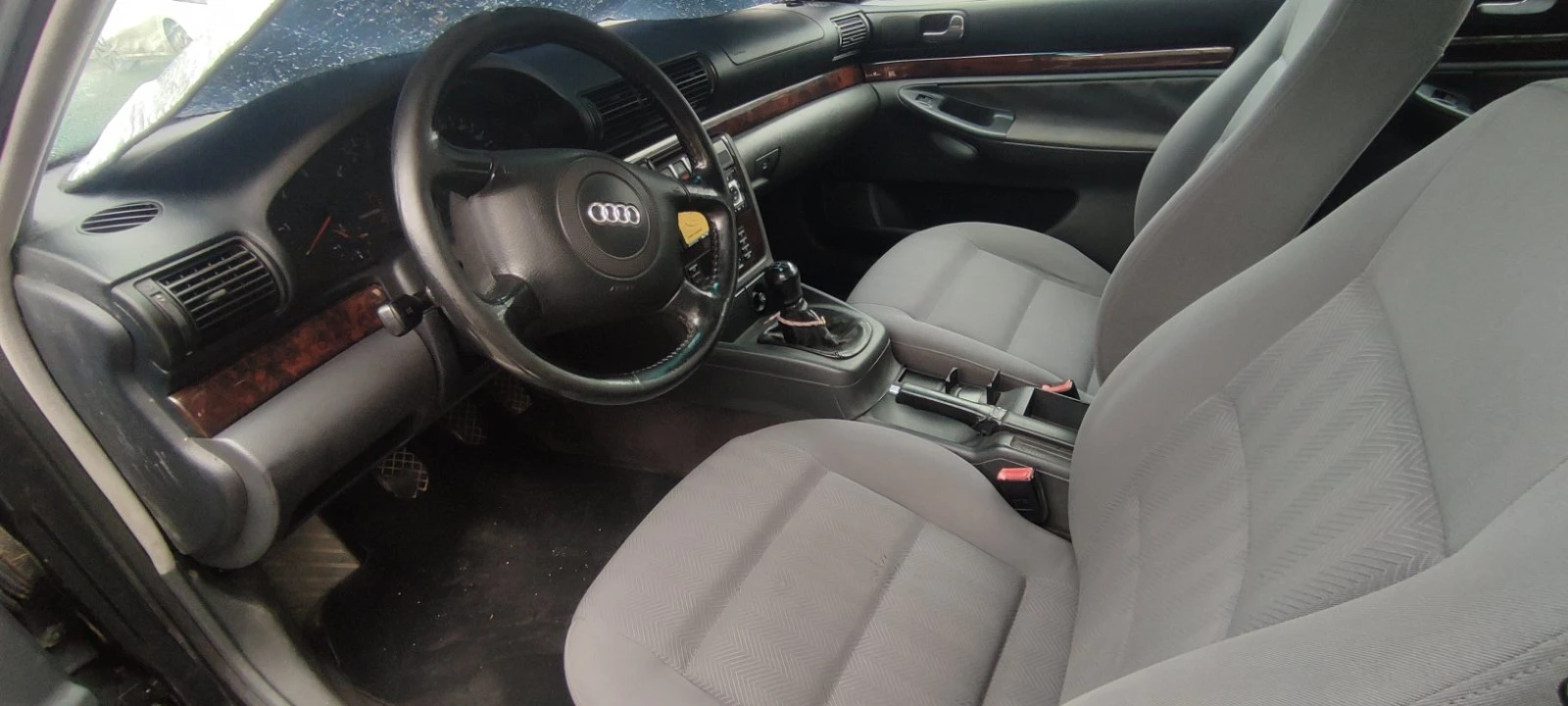 Audi A4 1.9 TDI, снимка 7 - Автомобили и джипове - 54921559