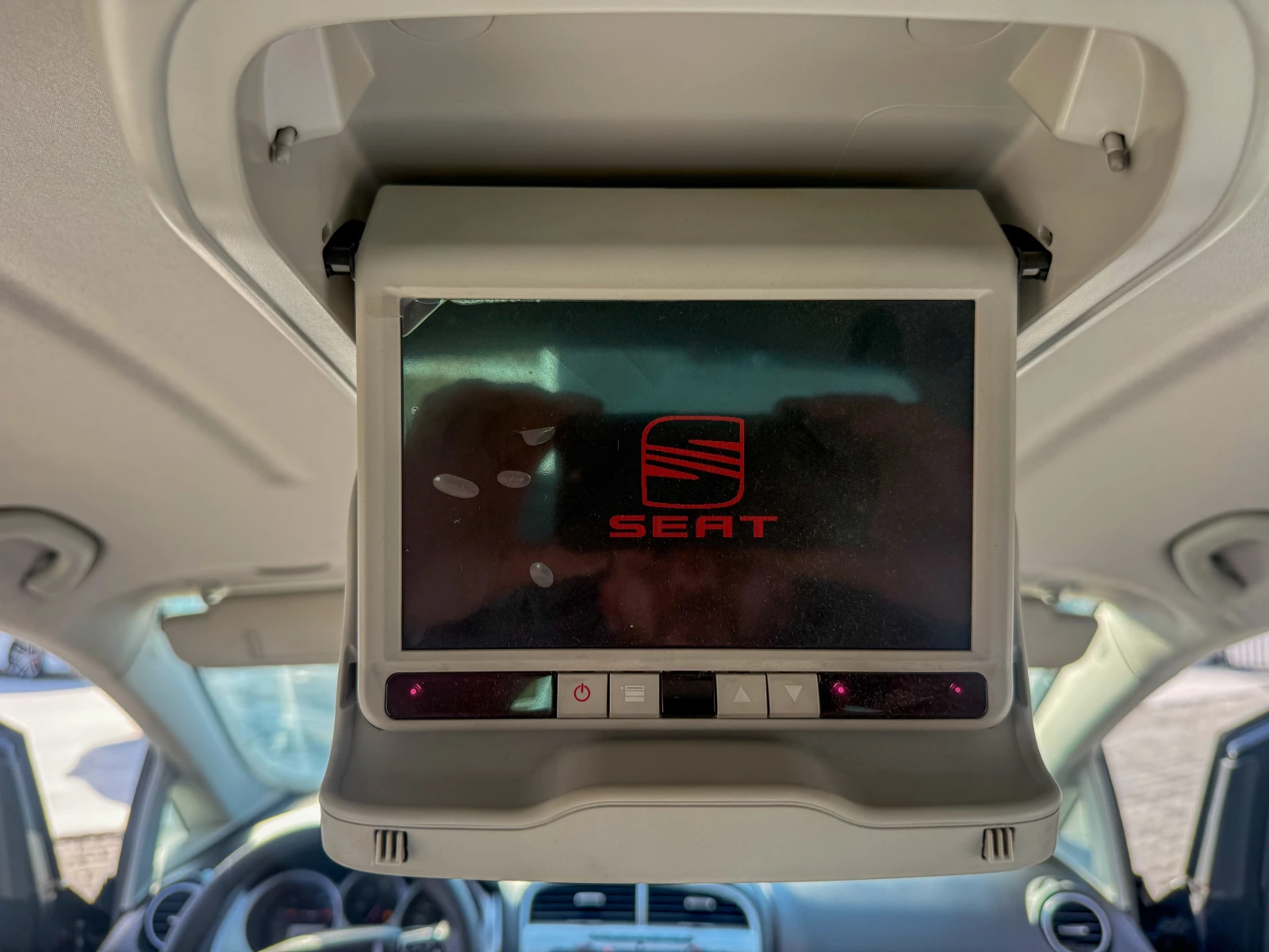 Seat Altea 2.0 TDI 150KS СОБСТВЕН ЛИЗИКГ , снимка 14 - Автомобили и джипове - 55046439