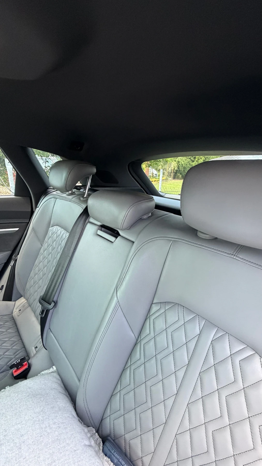 Audi E-Tron, снимка 14 - Автомобили и джипове - 55172527