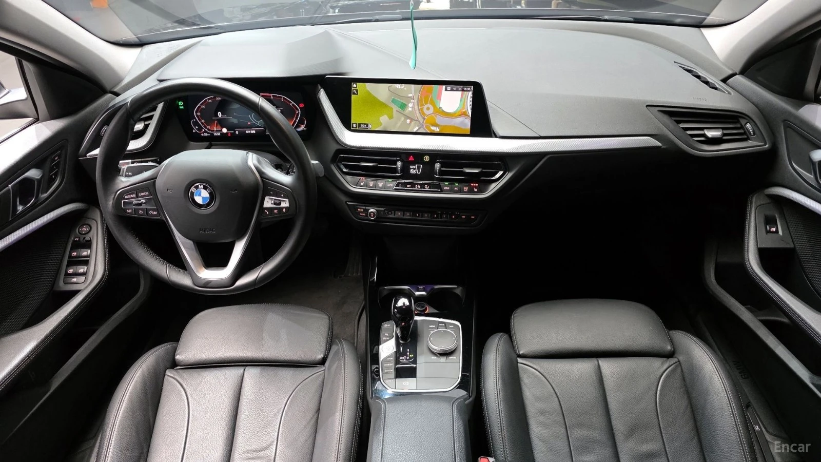 BMW 120 Avantage* КОЖА* НАВИ* КАМЕРА, снимка 5 - Автомобили и джипове - 55467851