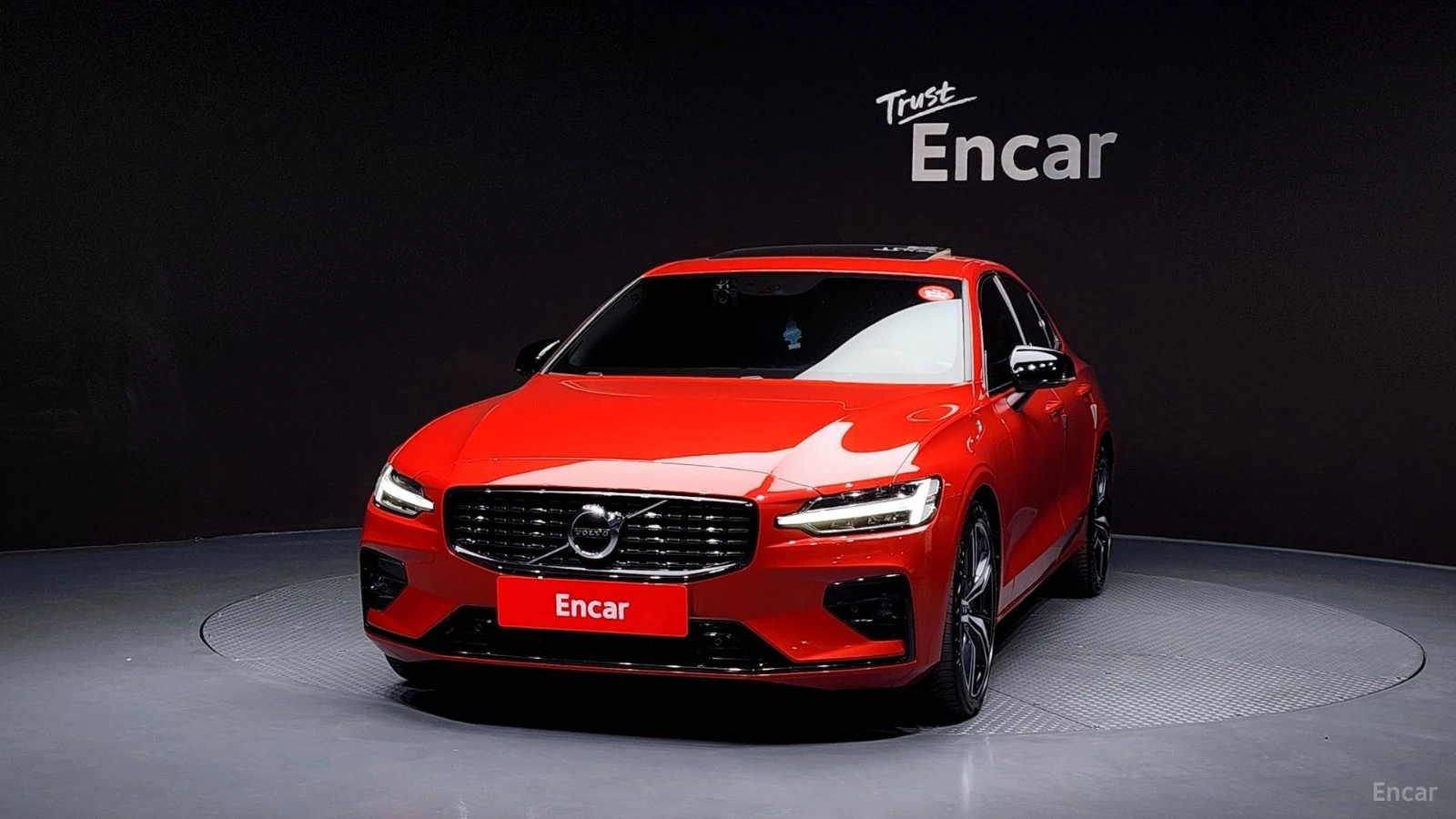 Volvo S60 R-Design* DISTRONIC* ПОДГРЕВ* ОБДУХВАНЕ* HUD* , снимка 2 - Автомобили и джипове - 55504538