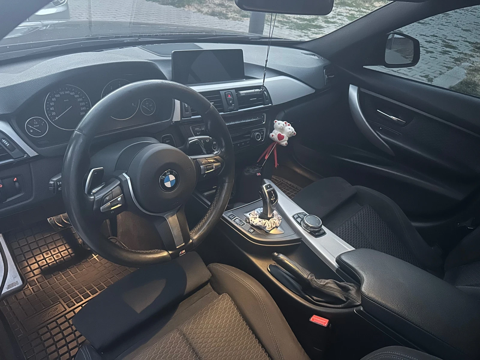 BMW 330, снимка 6 - Автомобили и джипове - 55710717