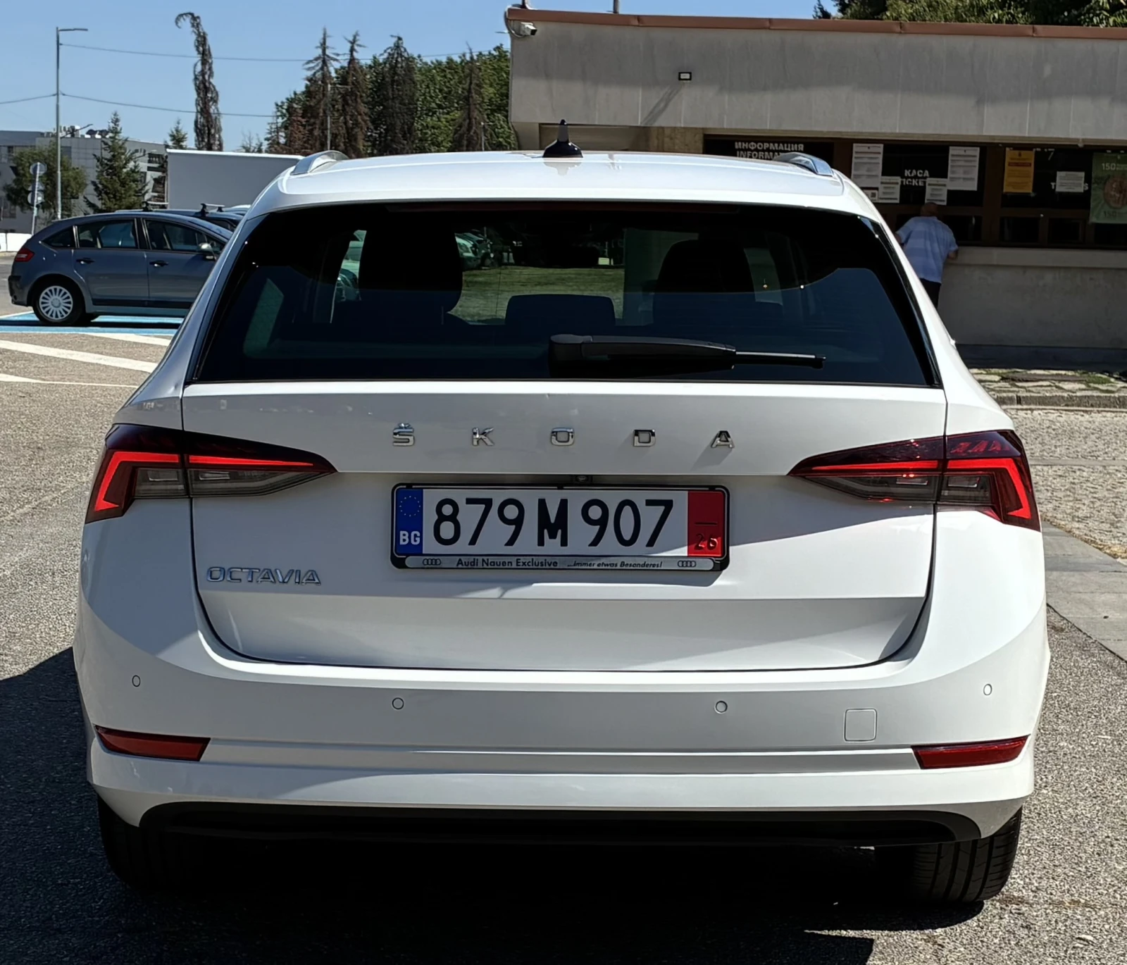 Skoda Octavia 2.0 TDI/150 PS/LED/PDC/ACC/CAMERA, снимка 6 - Автомобили и джипове - 56124000