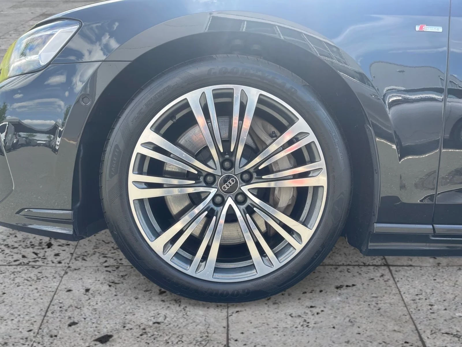 Audi A8 60 TFSIe / S-LINE / MATRIX / HUD / 360 / AIR/ PANO, снимка 7 - Автомобили и джипове - 56002130