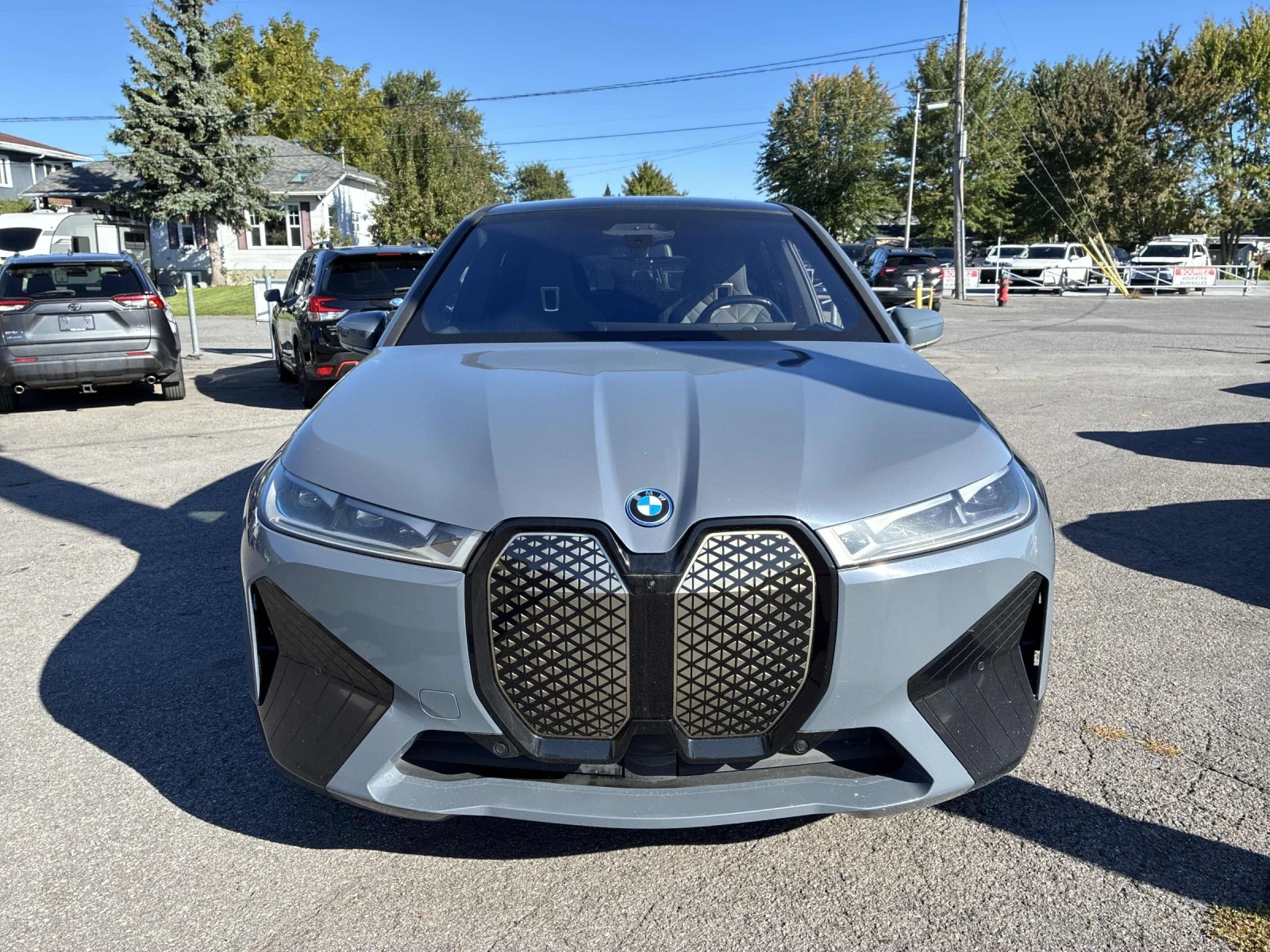 BMW iX M60* Dis* Sky Lounge* 360* Bowers* Обдух* , снимка 2 - Автомобили и джипове - 56249030